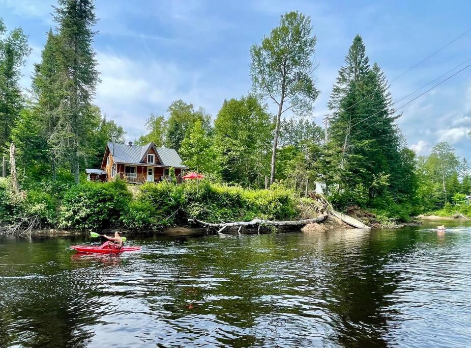 Chalet Riviere - Bord De Riviere - Romantique Saint-Alexis-des-Monts Exterior foto