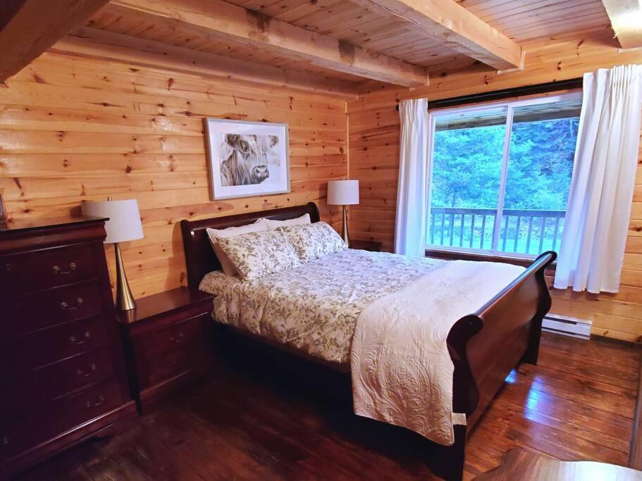 Chalet Riviere - Bord De Riviere - Romantique Saint-Alexis-des-Monts Exterior foto